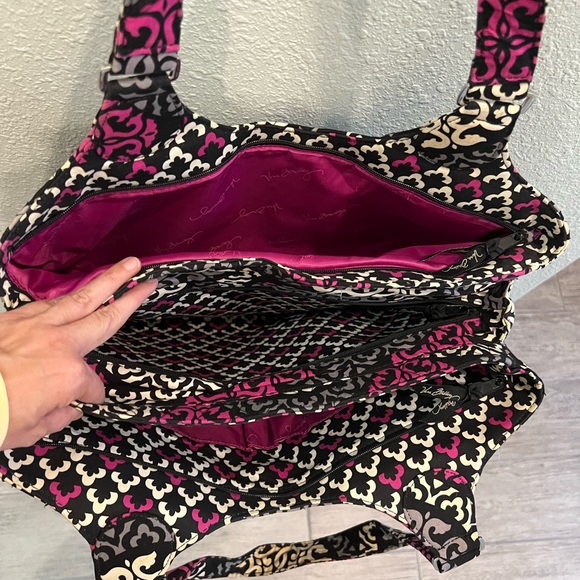 Vera Bradley canterberry magenta shoulder bag - padded device bag - Picture 8 of 11